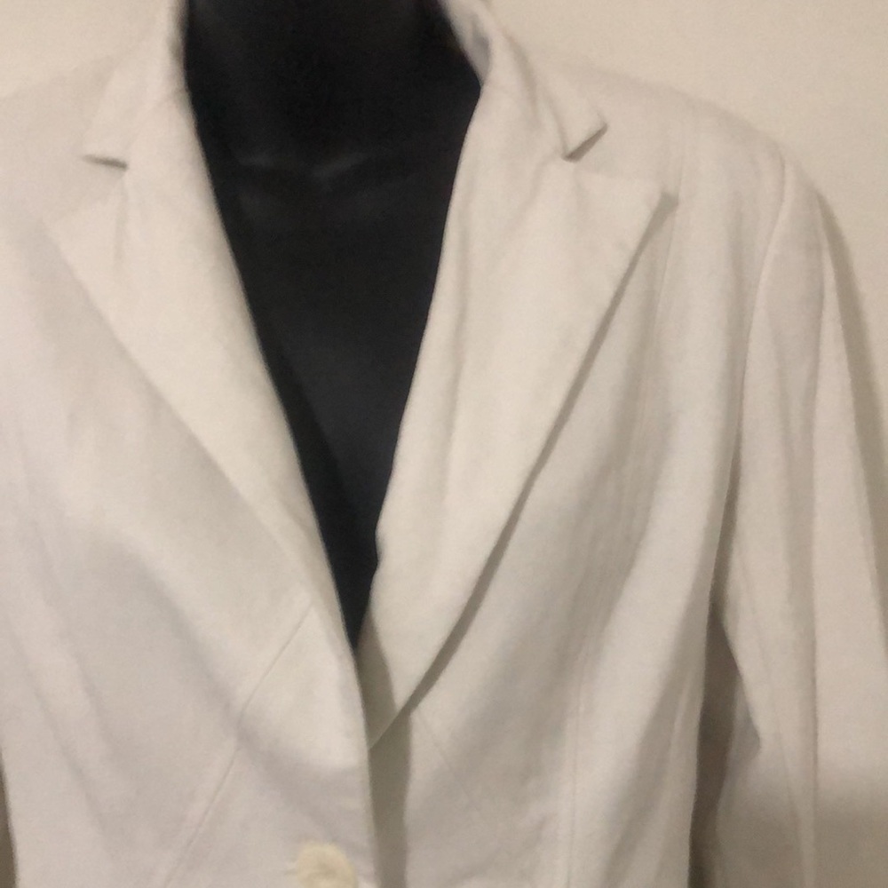Classy off white jacket - Picture 2 of 6